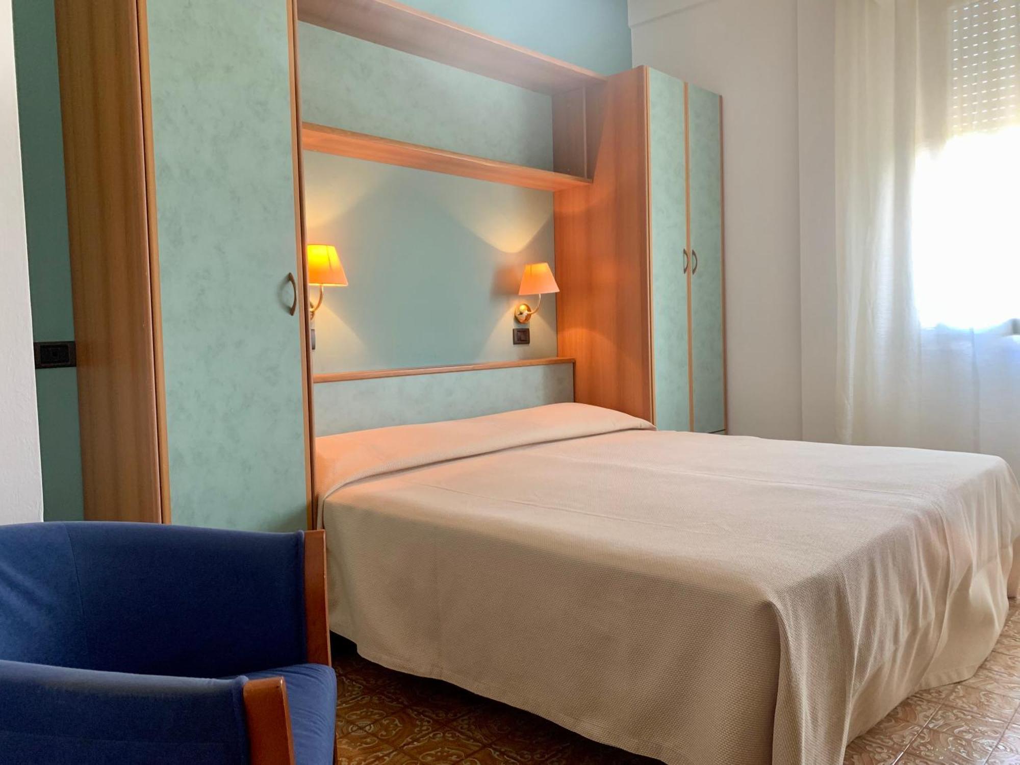 بيلاريا-إيجيا مارينا Residence & Suites الغرفة الصورة